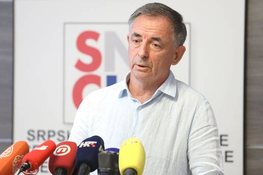 Milorad Pupovac: Keleminec mokri po Srbu, uznemirava stanovnike i na njih pušta pse