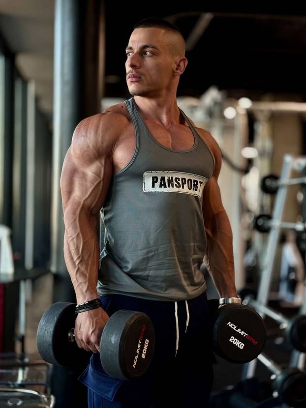 Ideš, kakva prsa imaju srpski fitness influenceri! Od njihovih 'fotki' ženama zastaje dah...