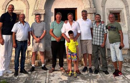 Piksi uživa na Jadranu: Izbornik Srbije ljeto provodi u Dalmaciji