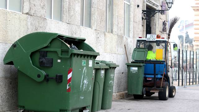 Zagrepčani ljuti: 'Odvoz smeća su nam smanjili, a računi veći'