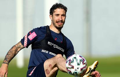 Šime Vrsaljko viđen u Pireju: Na korak od prelaska u Olympiacos