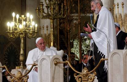 Papa posjetio Veliku sinagogu i osudio nasilje u ime vjere