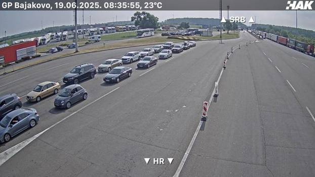 FOTO Zagužvalo na hrvatskim autocestama, gužve na granici: Pogledajte kolike su kolone...