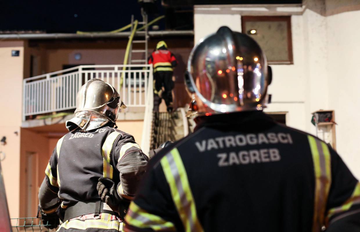 Novi Zagreb: Izbio požar na kući