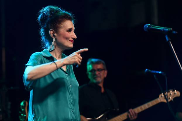 Oroslavje: Doris Dragović nastupila na Ljetnoj pozornici