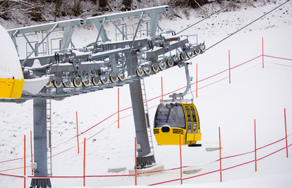 Drama na skijalištu u Austriji: Otpala kabina žičare, četvero turista teško ozlijeđeno u padu
