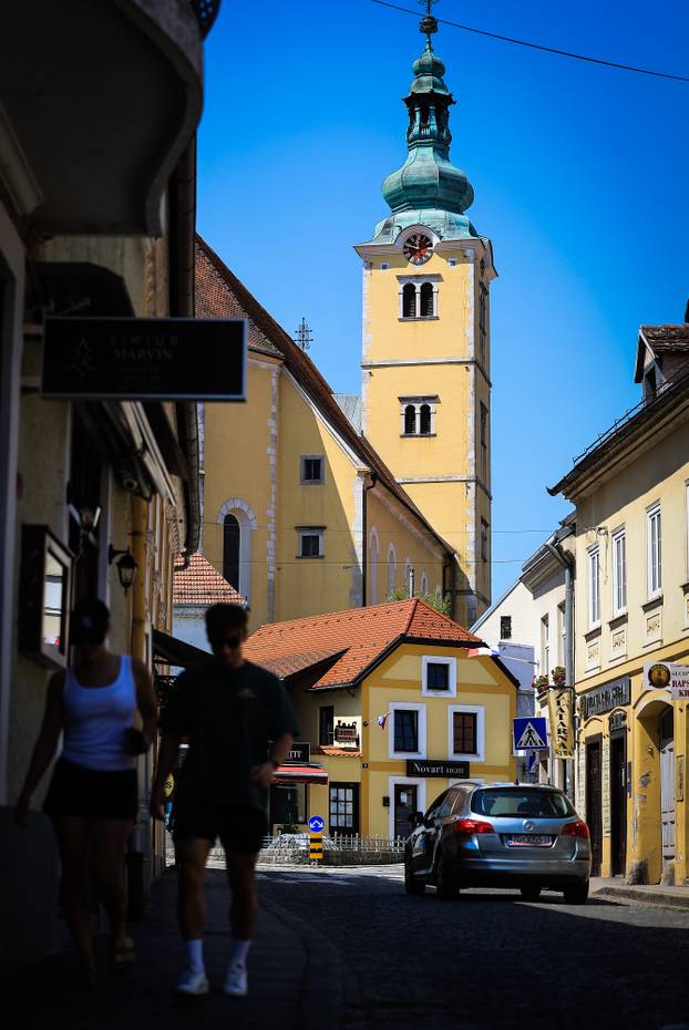 Visoke temperature ispraznile ulice Samobora