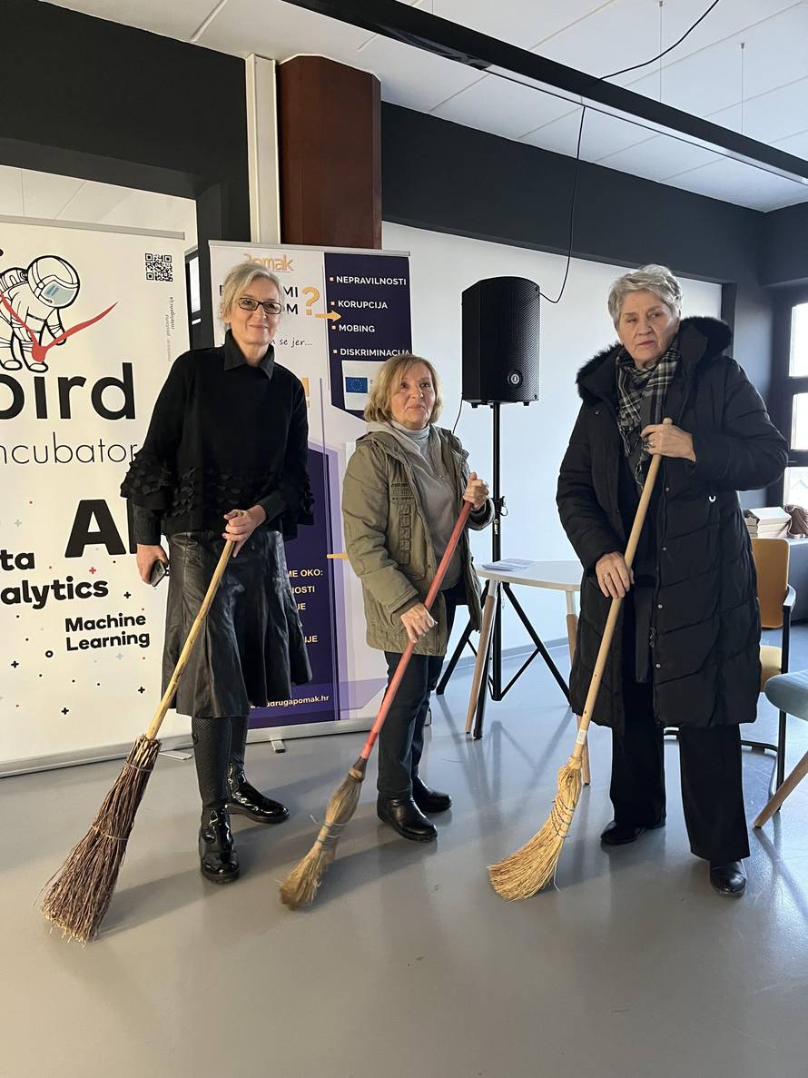 Udruga Pomak zviždala protiv korupcije i predstavila knjigu: Taj korov nikako da se iskorijeni