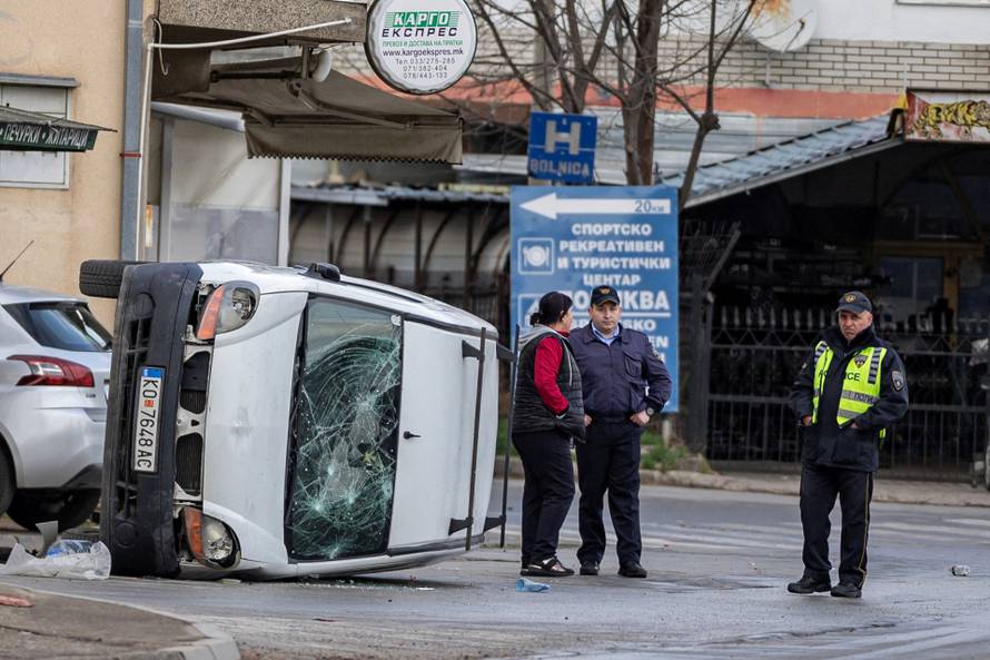 Community grieves after deadly nightclub fire in Kocani