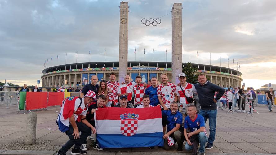 Olićevo društvo iz Davora: Već 20 godina pratimo 'vatrene', a Oline utakmice ne propuštam