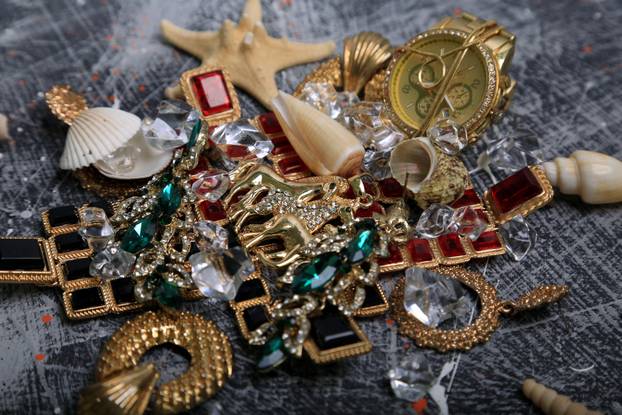 10 stvari koje baš nikad ne biste trebali kupiti na kruzeru ili luci