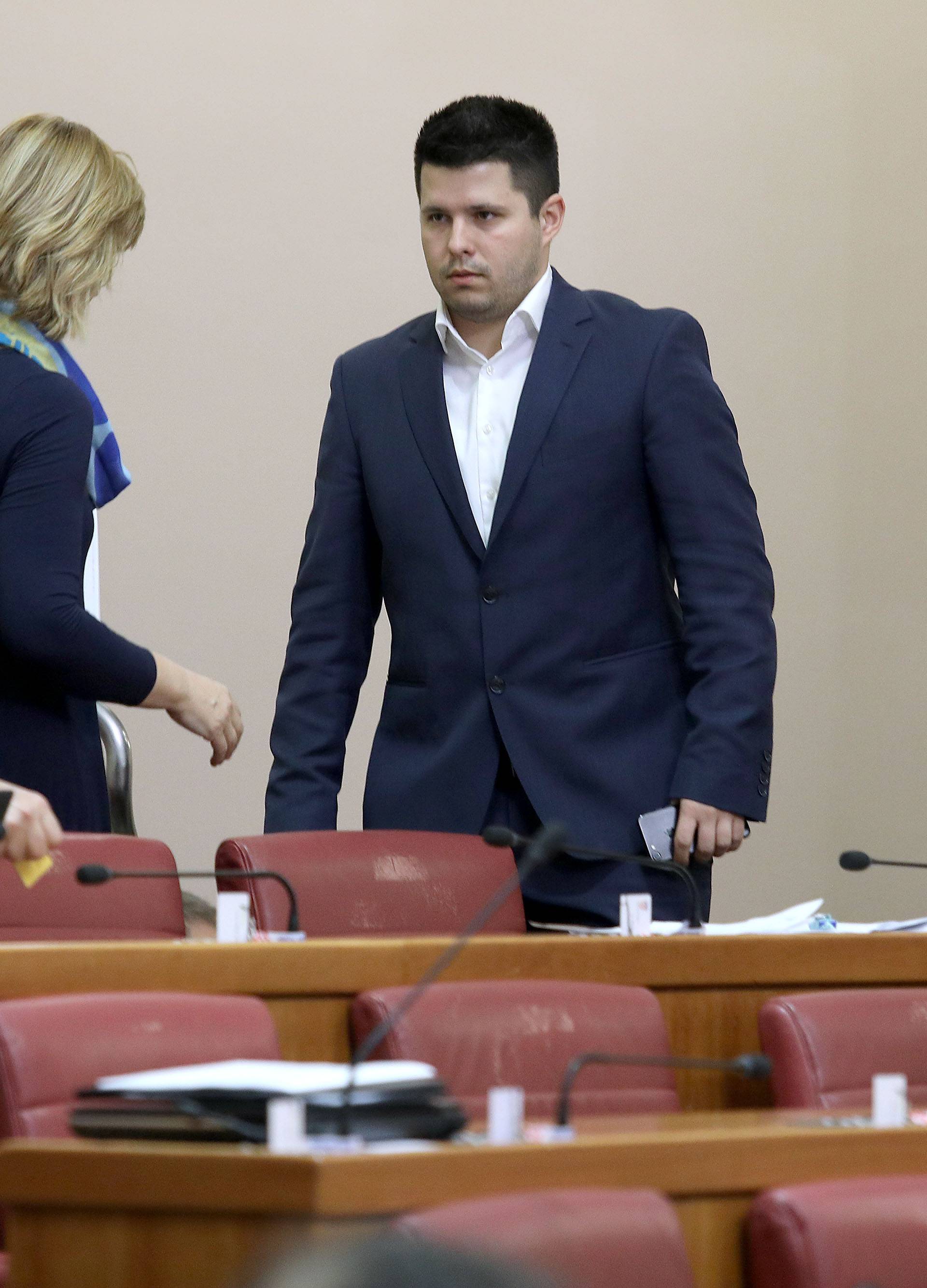 'Hoće li Vlada pilatovski oprati ruke od stanja u Brodosplitu?'