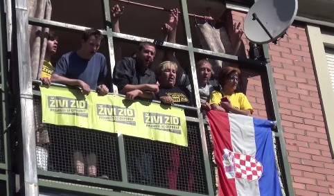 Policija iznijela članove obitelji Vojnović i aktiviste Živog zida
