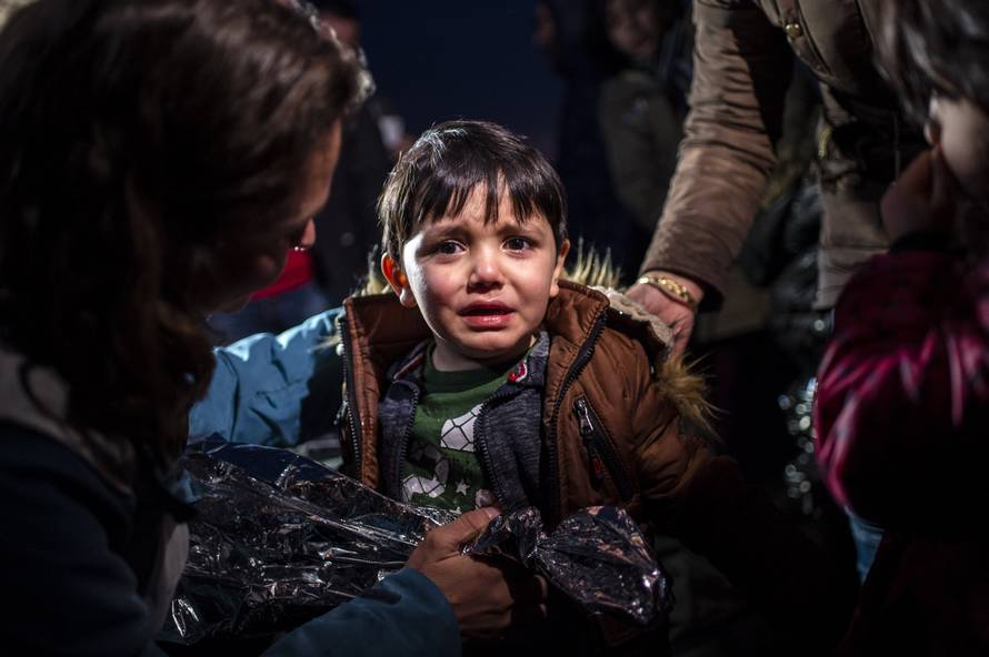 Migranti naviru prema Grčkoj, fotografije su neizmjerno tužne