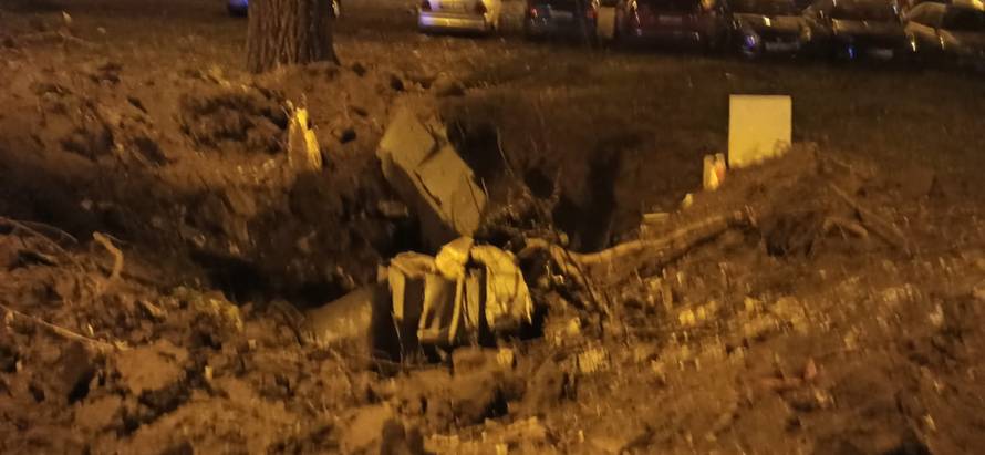 Luda teorija: Ukrajinci su poslali letjelicu na Yarun kod Žitomira, završila na Jarunu u Zagrebu?!