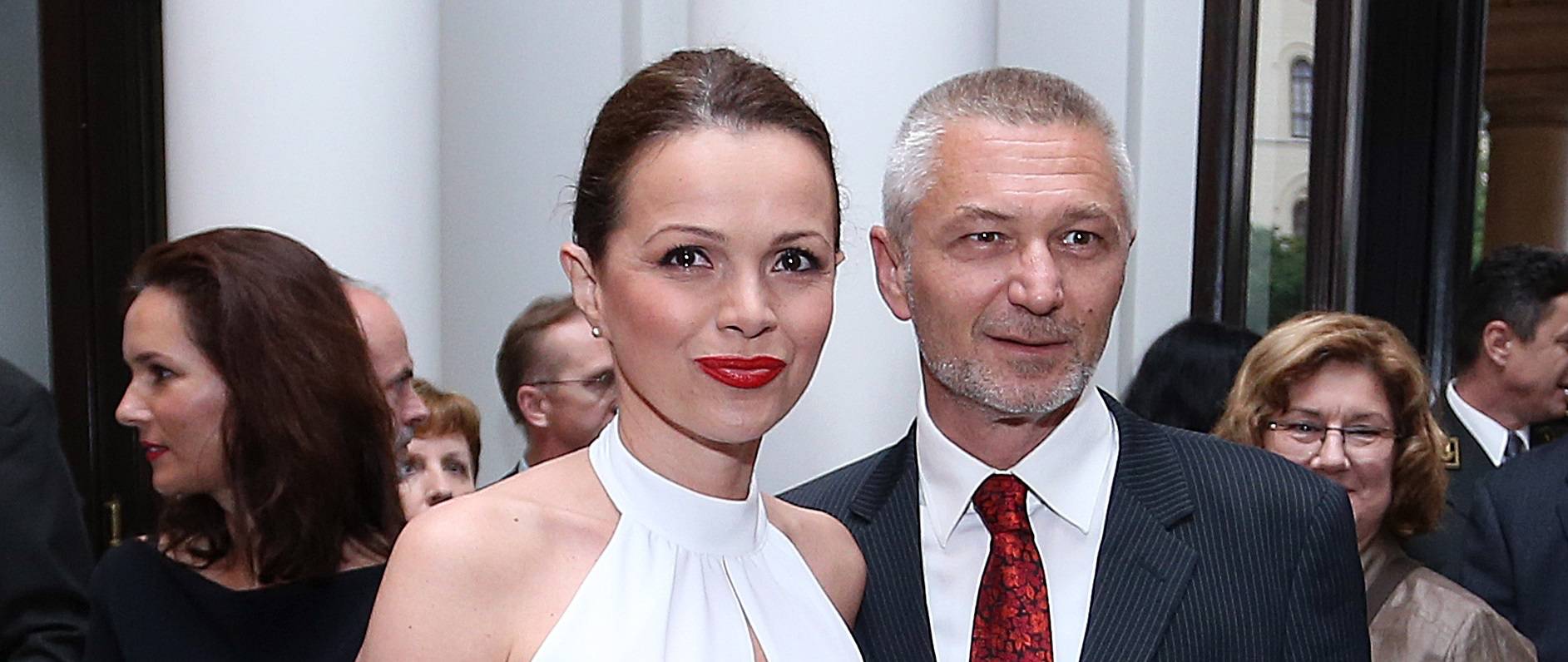 Sandra Bagarić i suprug zasjali na modnoj reviji: Vole se već 30 godina, a ona je zaprosila njega