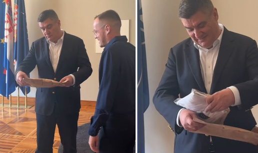 Milanović od influencera dobio majicu na kojoj piše 'kruva i paštete': 'Ubacite mi to u auto'