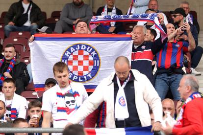 Ženeva: Navijači spremni za utakmicu finala Lige prvaka mladih između AZ Alkmaara i Hajduka