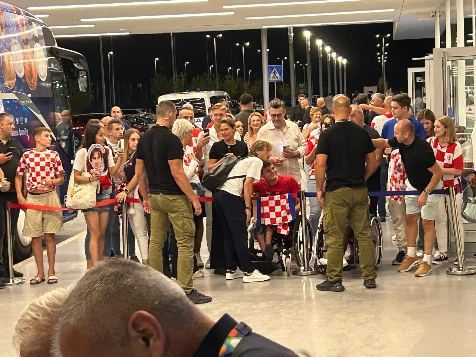 Dok je Modrić tu, trajat će i  najveća generacija. I odzvanjat će 'Luka, Luka' u svakom kutku