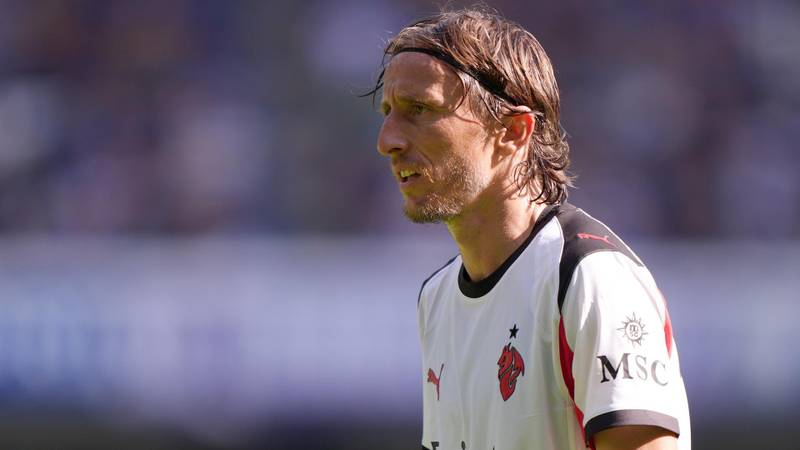 Gazzetta: Luka Modrić još ne može normalno jesti, ali juri na teren. Vodi se primjerom Džeke