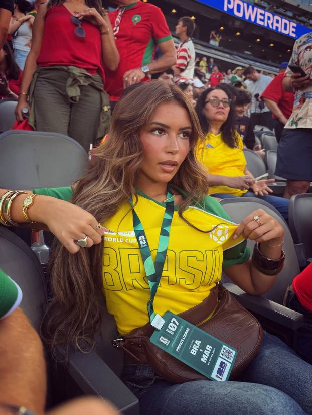FOTO Uf! Brazilka je postavila ljestvicu za navijačice na SP-u