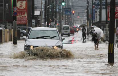 Japan: Poplava odnijela prvu žrtvu, 300 000 ljudi evakuirano