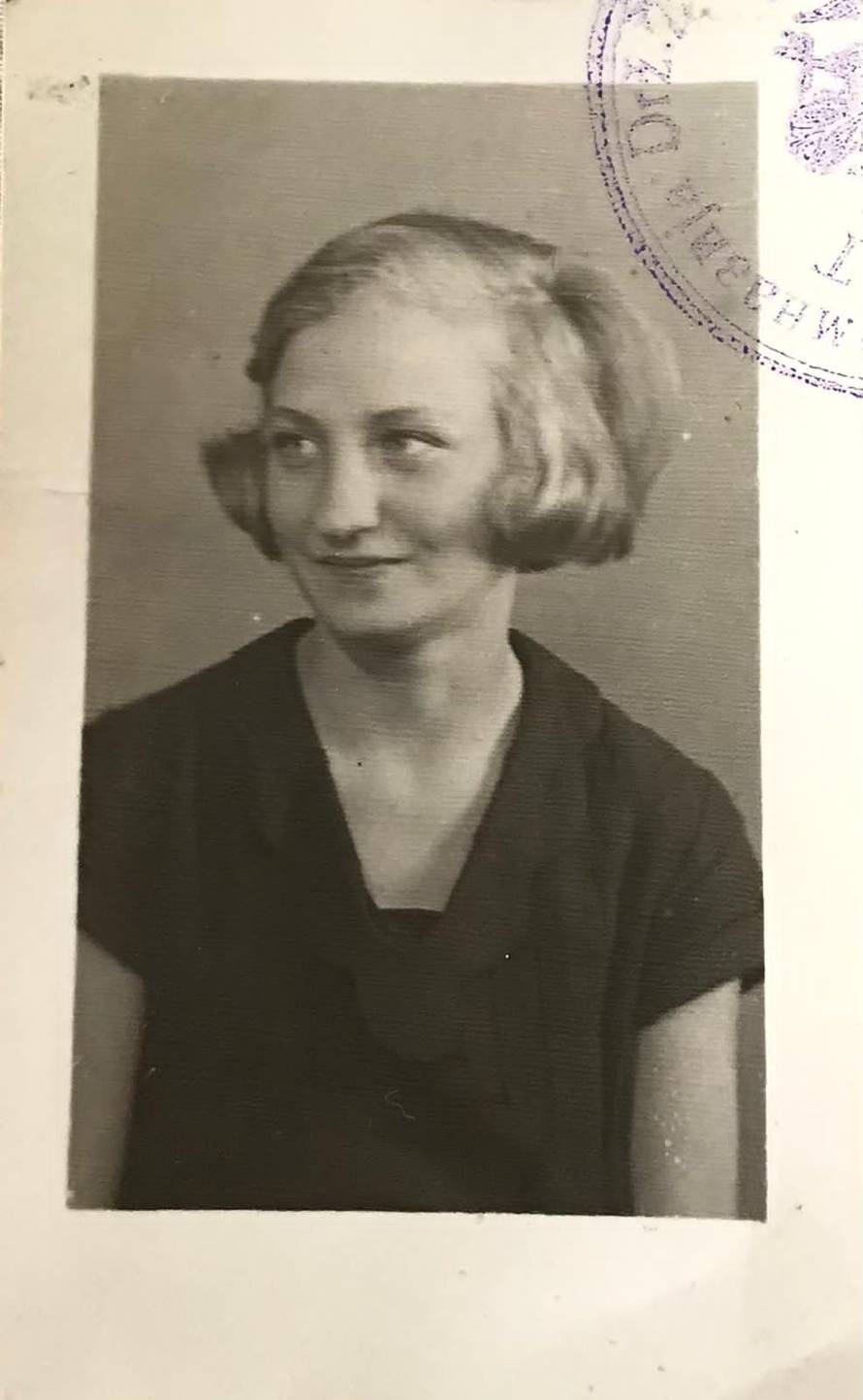 Kupila stari ormar i našla pismo nepoznatog oca: 'Htjela bih naći njegovog sina, pismo je dirljivo'