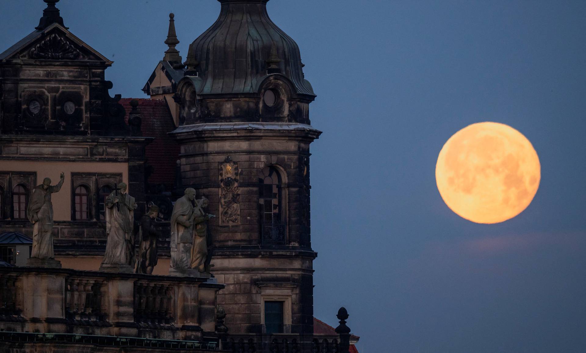 Supermoon known as Strawberry moon over Dresden