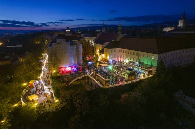 Pogled iz zraka na Advent u Zagrebu
