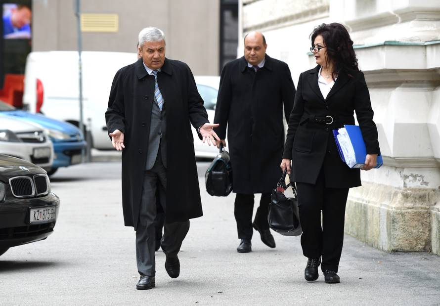 Matković tvrdi: HDZ nije platio Thompsonu; Barišić: Ona laže!