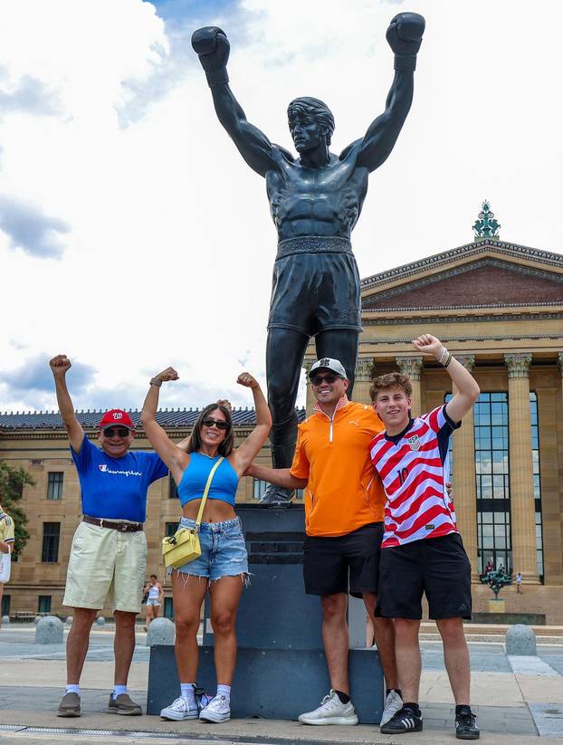 SP 2026 Philadelphia: Hrvatski navijači posjetili popularne Rocky Steps i Rocky Statue