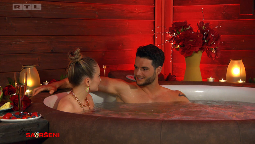 Pogledajte reakciju 'Savršenog' na Polinu: 'Htio sam je vidjeti u kupaćem pa sam zvao u jacuzzi'