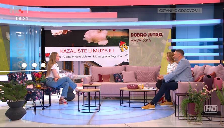 Nasmijana Doris Pinčić vodila je emisiju nakon šuškanja o krizi u braku: Na ruci nema prstena...