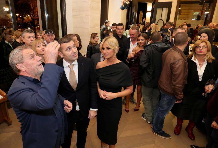 Zagreb: SveÄano otvorenje kavane Kavkaz