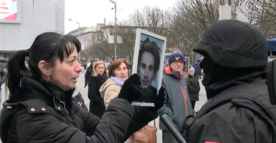 Očajna Davidova majka: 'Tko je ubio moje dijete? Pogledaj ga!'