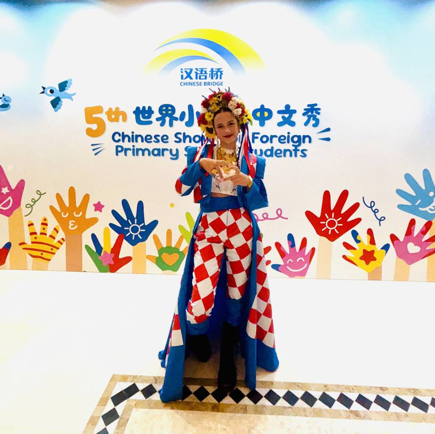 Samoborka (13) s kineskom dušom: Piše, slika, rastura kineski! 'Tako odmaram'