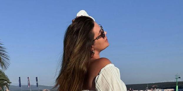 FOTO Kritizirali ih zbog debljine, ali ove su plus size manekenke dobro unovčile zanosne obline