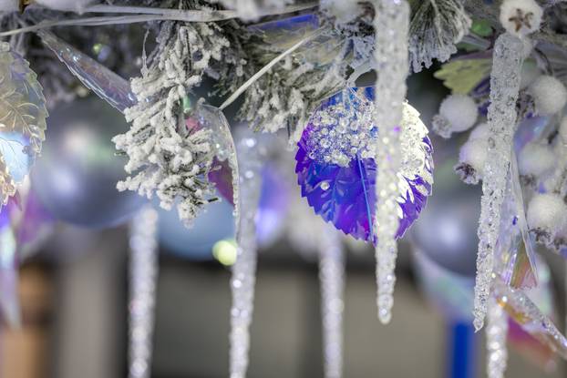 Božićni tramvaj uveseljavat će putnike u Osijeku 