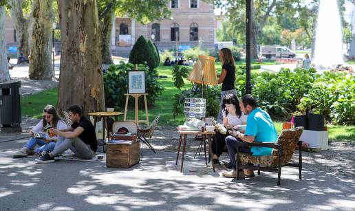 Iselili se iz zagrebačkog stana i 'uselili se' u gradski park. Pa kako je to moguće?