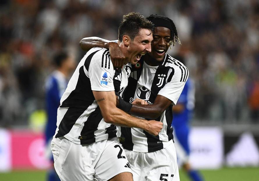 Serie A - Juventus v Como