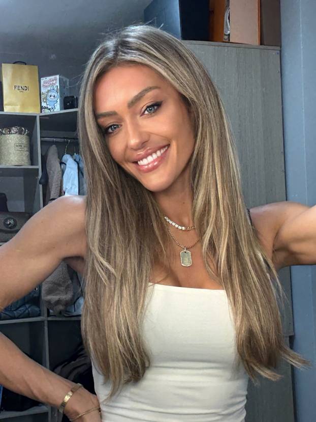 FOTO Da, imam dijete i poziram polugola. Pa neću valjda skrivati svoje isklesano tijelo?