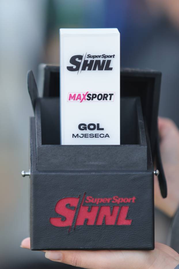 Pula: Antonio Maurić primio nagradu za najljepši gol mjeseca listopad