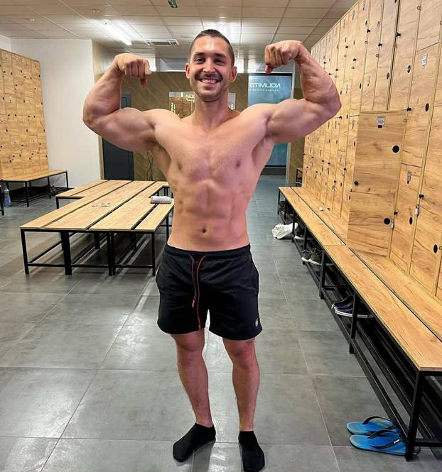 Ideš, kakva prsa imaju srpski fitness influenceri! Od njihovih 'fotki' ženama zastaje dah...