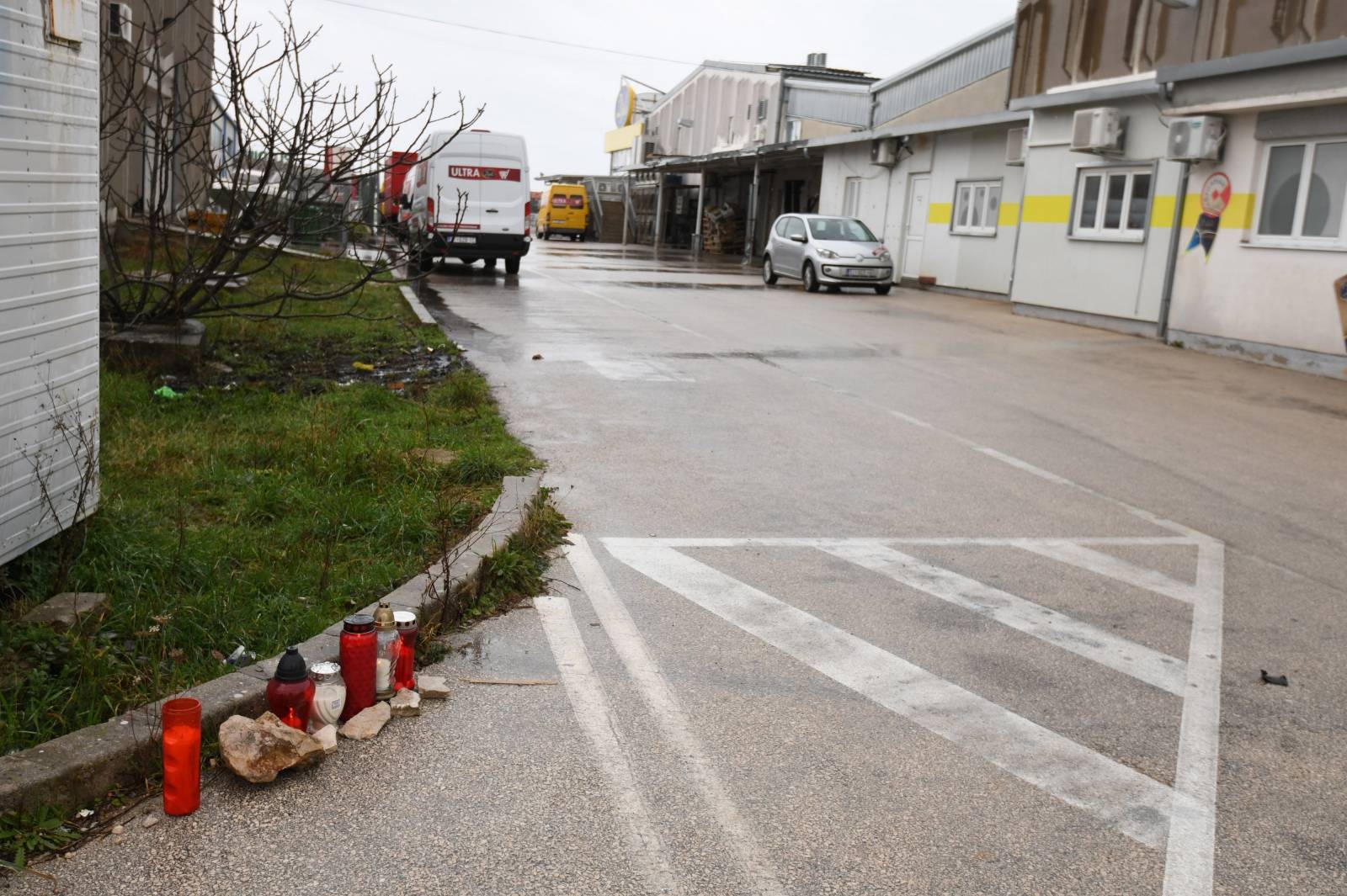 U Vodicama zapaljene svijeće nakon stravičnog četverostrukog ubojstva