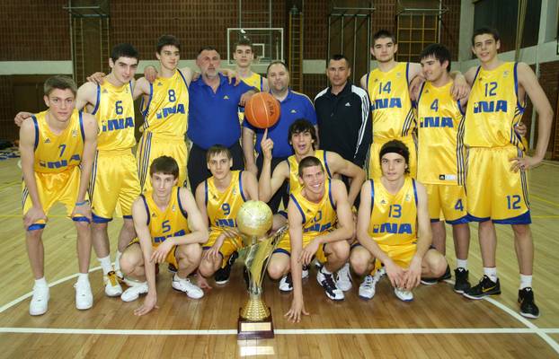 Zagreb: Dominik Mavra, Dario Šari? i Mario Hezonja, juniori KK Zagreb CO