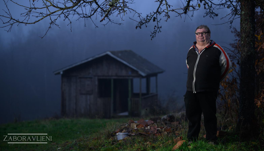 Prokleta je država i zlato što sja