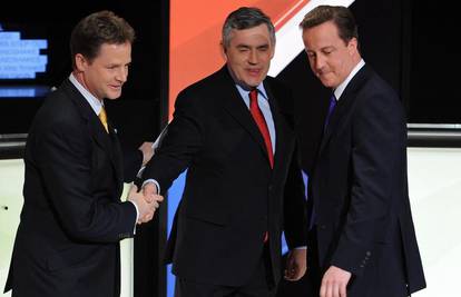 Otvorili birališta: Brown protiv 'britanskog Obame'