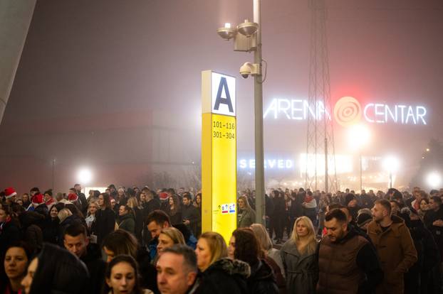 Zagreb: Gužva oko Arena zbog Thompsonovog koncerta