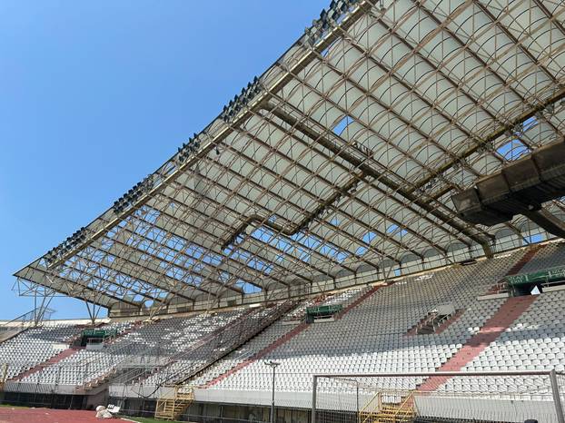 FOTO Split kao nakon tornada! Ovo je prognoza za danas: Za tri regije upalili alarm zbog oluje