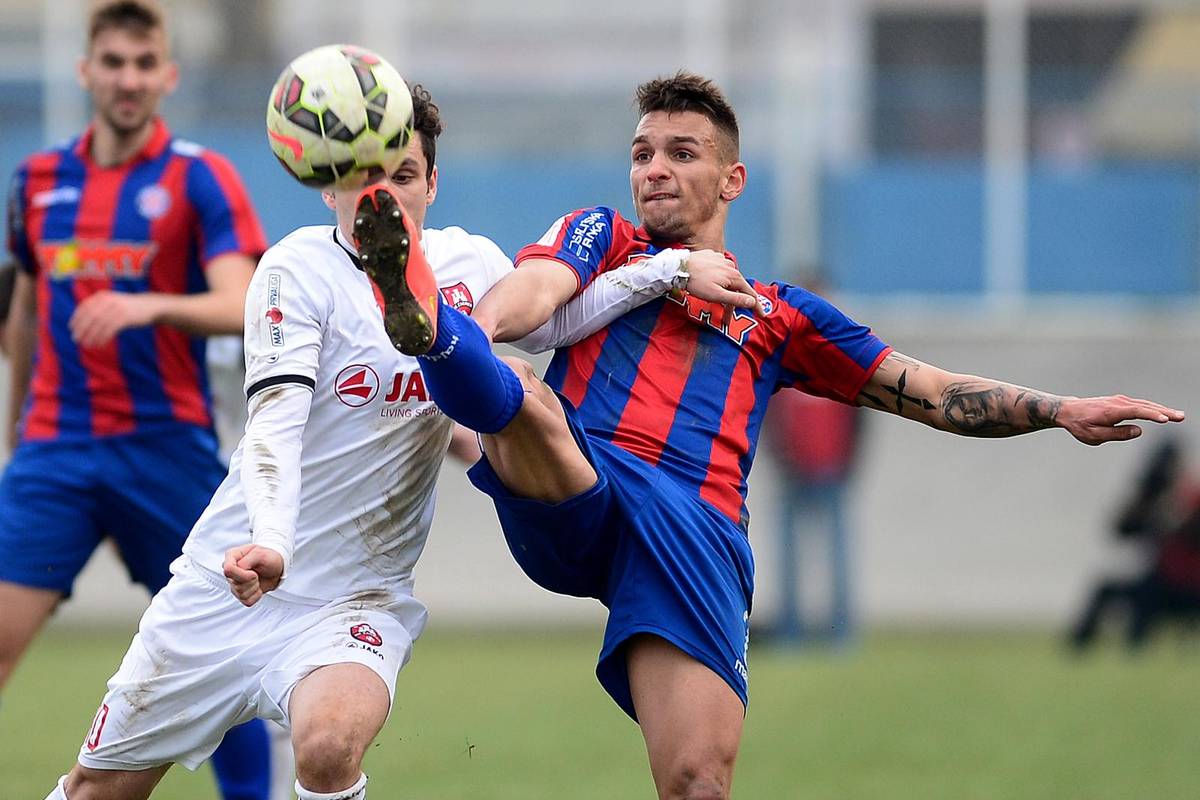 Hajduk se još želi pojačati: 'Bili' žele vratiti Dinu Mikanovića